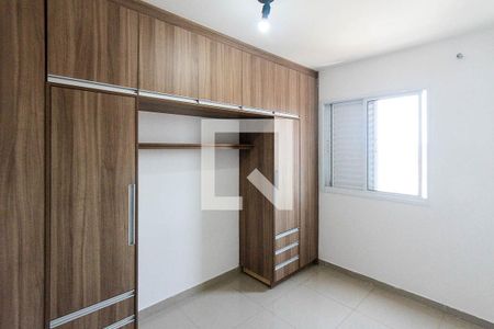 Quarto 02 de apartamento para alugar com 2 quartos, 44m² em Cidade Satélite Santa Bárbara, São Paulo