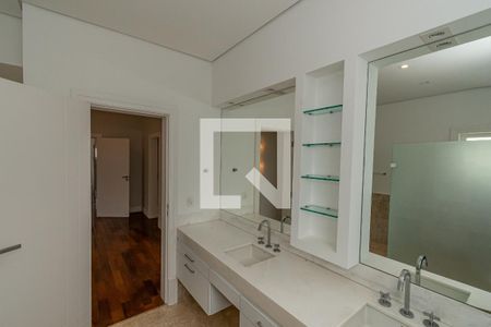 Casa de condomínio à venda com 620m², 5 quartos e 10 vagasBanheiro Suite 1