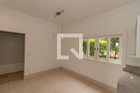 Casa de condomínio à venda com 620m², 5 quartos e 10 vagasExtensão Cozinha 