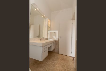 Casa de condomínio à venda com 620m², 5 quartos e 10 vagasBanheiro da Suíte 2