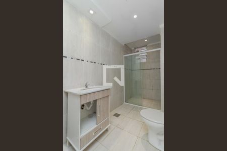 Banheiro de apartamento para alugar com 1 quarto, 30m² em Rio Branco, Porto Alegre