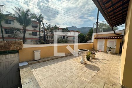 Casa de condomínio à venda com 189m², 3 quartos e 2 vagas Casa de condomínio à venda com 189m², 3 quartos e 2 vagasÁrea comum