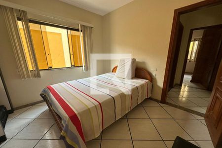 Casa de condomínio à venda com 189m², 3 quartos e 2 vagas Casa de condomínio à venda com 189m², 3 quartos e 2 vagasQuarto 1