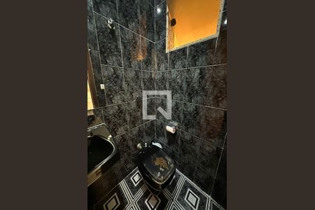 Casa de condomínio à venda com 189m², 3 quartos e 2 vagas Casa de condomínio à venda com 189m², 3 quartos e 2 vagasLavabo