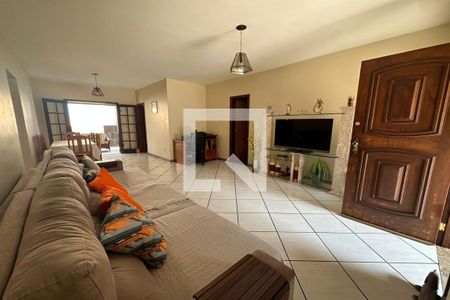 Casa de condomínio à venda com 189m², 3 quartos e 2 vagas Casa de condomínio à venda com 189m², 3 quartos e 2 vagasSala/ Sala de jantar