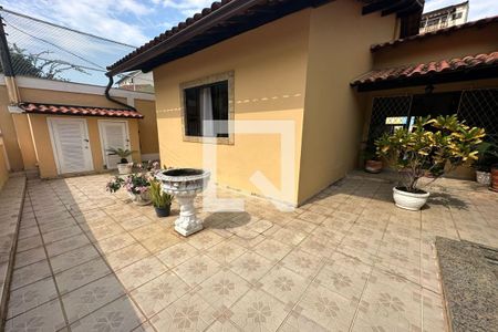 Casa de condomínio à venda com 189m², 3 quartos e 2 vagas Casa de condomínio à venda com 189m², 3 quartos e 2 vagasÁrea comum