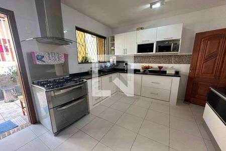 Casa de condomínio à venda com 189m², 3 quartos e 2 vagas