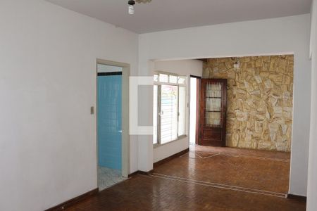 Sala de casa à venda com 2 quartos, 224m² em Vila Centenário, São Paulo