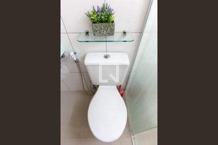 Apartamento à venda com 46m², 2 quartos e 1 vaga Apartamento à venda com 46m², 2 quartos e 1 vagaDetalhe banheiro