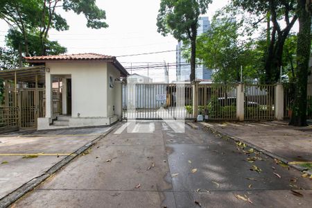 Apartamento à venda com 46m², 2 quartos e 1 vaga Apartamento à venda com 46m², 2 quartos e 1 vagaEntrada da Garagem