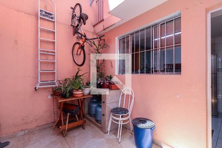 Casa à venda com 120m², 3 quartos e 1 vagaQuintal