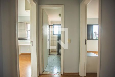 Corredor - Quartos de apartamento à venda com 3 quartos, 82m² em Bosque da Saúde, São Paulo