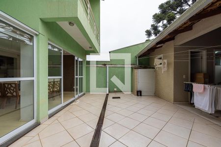 Casa para alugar com 230m², 3 quartos e 4 vagasFundos
