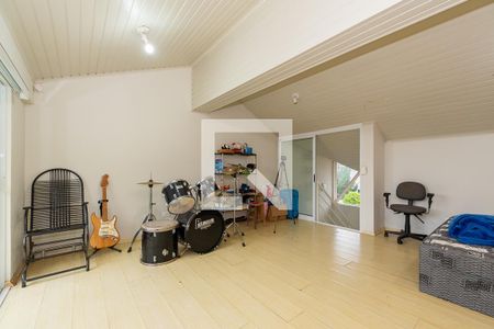 Casa para alugar com 230m², 3 quartos e 4 vagasÁtico