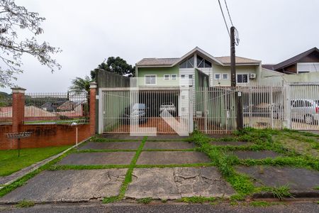 Casa para alugar com 230m², 3 quartos e 4 vagasFachada