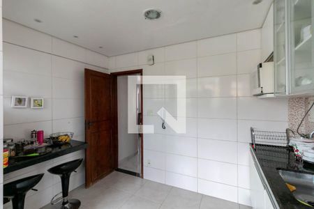 Apartamento à venda com 170m², 3 quartos e 1 vaga Apartamento à venda com 170m², 3 quartos e 1 vagaCozinha e Área de Serviço