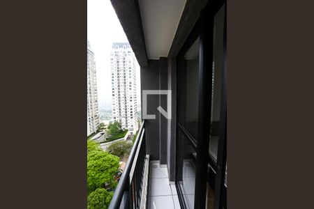 Studio à venda com 25m², 1 quarto e 1 vagaVaranda