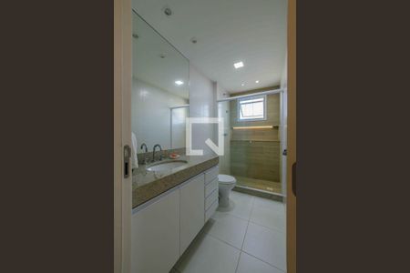 Apartamento à venda com 264m², 3 quartos e 2 vagas Apartamento à venda com 264m², 3 quartos e 2 vagasBanheiro Suíte Cobertura