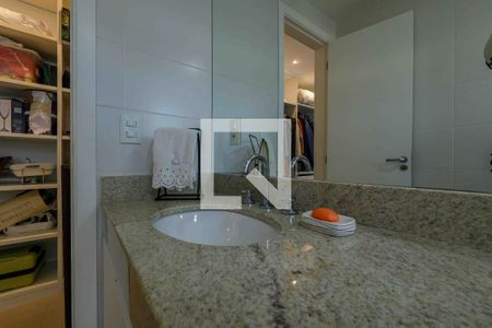 Apartamento à venda com 264m², 3 quartos e 2 vagas Apartamento à venda com 264m², 3 quartos e 2 vagasBanheiro Suíte Cobertura