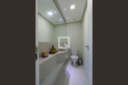 Apartamento à venda com 264m², 3 quartos e 2 vagas Apartamento à venda com 264m², 3 quartos e 2 vagasLavabo Cobertura