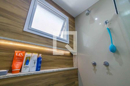 Apartamento à venda com 264m², 3 quartos e 2 vagas Apartamento à venda com 264m², 3 quartos e 2 vagasBanheiro Suíte 1