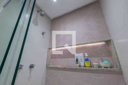 Apartamento à venda com 264m², 3 quartos e 2 vagas Apartamento à venda com 264m², 3 quartos e 2 vagasBanheiro Suíte 2