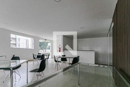 Apartamento para alugar com 45m², 2 quartos e 1 vaga Apartamento para alugar com 45m², 2 quartos e 1 vagaÁrea comum - Salão de festas