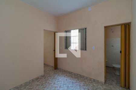 Quarto 1 de casa para alugar com 2 quartos, 64m² em Vila Portuguesa, São Paulo