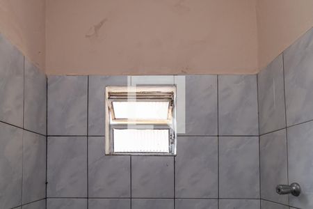 Banheiro de casa para alugar com 1 quarto, 64m² em Vila Portuguesa, São Paulo