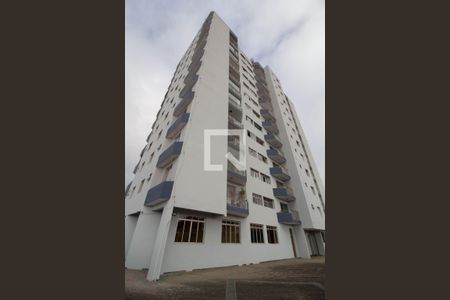 Apartamento à venda com 72m², 2 quartos e 2 vagasFachada