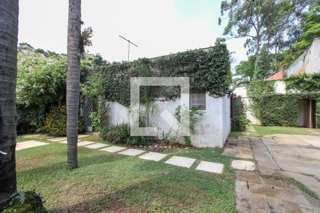 Casa à venda com 600m², 3 quartos e 4 vagasQuintal