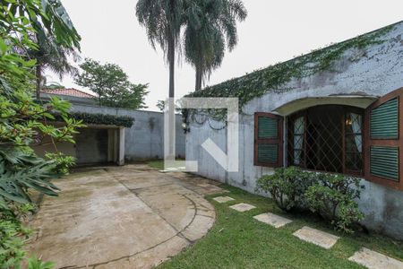 Casa à venda com 600m², 3 quartos e 4 vagasQuintal