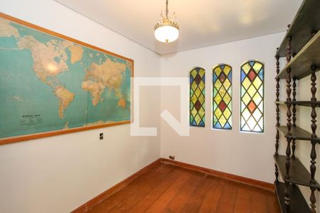 Casa à venda com 600m², 3 quartos e 4 vagasEscritório