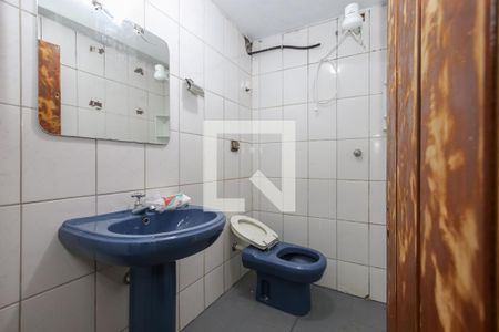 Casa à venda com 600m², 3 quartos e 4 vagasBanheiro de Serviço