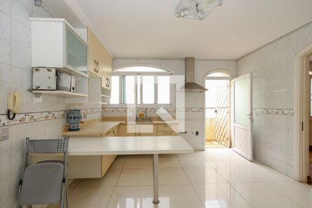 Casa à venda com 600m², 3 quartos e 4 vagasCozinha