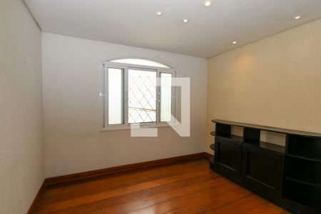 Casa à venda com 600m², 3 quartos e 4 vagasCopa