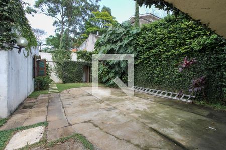 Casa à venda com 600m², 3 quartos e 4 vagasQuintal