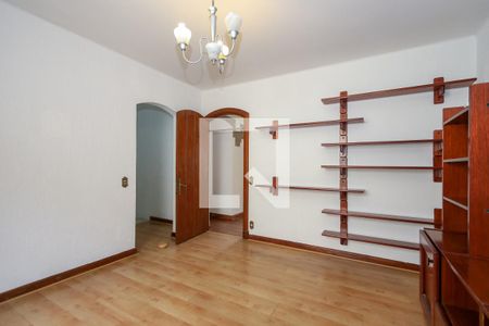 Casa à venda com 600m², 3 quartos e 4 vagasSuíte 2