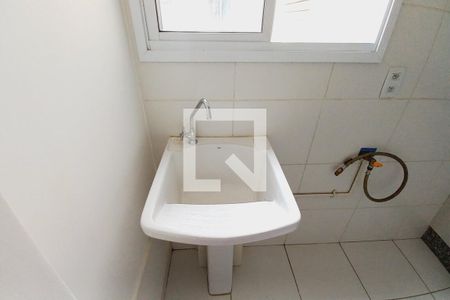 Apartamento à venda com 65m², 2 quartos e 1 vagaÁrea de Serviço