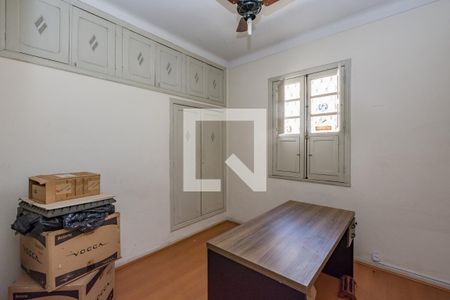 Casa à venda com 280m², 3 quartos e 2 vagasQuarto 3