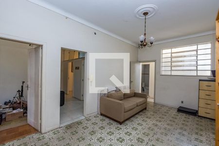 Casa à venda com 280m², 3 quartos e 2 vagasSala 6