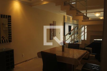 Sala de casa para alugar com 3 quartos, 176m² em Vila Gea, São Paulo