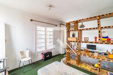 Casa à venda com 260m², 3 quartos e 7 vagas Casa à venda com 260m², 3 quartos e 7 vagasSala de Estar