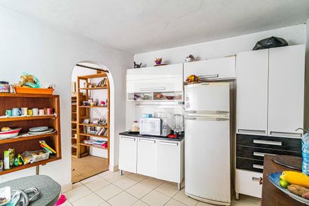 Casa à venda com 260m², 3 quartos e 7 vagas Casa à venda com 260m², 3 quartos e 7 vagasCozinha 2