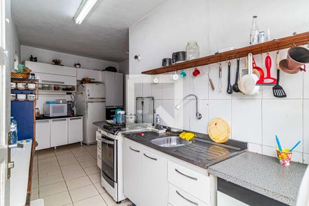 Casa à venda com 260m², 3 quartos e 7 vagas Casa à venda com 260m², 3 quartos e 7 vagasCozinha 2