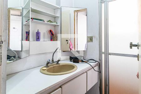 Casa à venda com 260m², 3 quartos e 7 vagas Casa à venda com 260m², 3 quartos e 7 vagasBanheiro