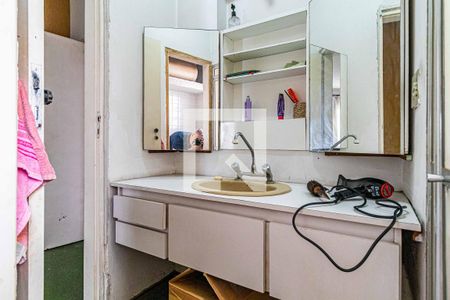 Casa à venda com 260m², 3 quartos e 7 vagas Casa à venda com 260m², 3 quartos e 7 vagasBanheiro