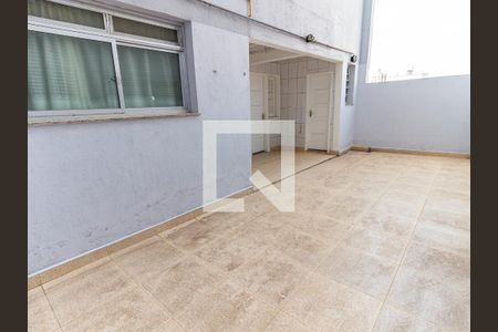 Apartamento à venda com 157m², 2 quartos e 1 vaga Apartamento à venda com 157m², 2 quartos e 1 vagaÁrea de Serviço e Quintal