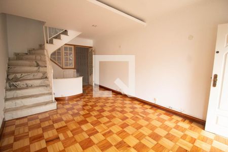 Sala de casa à venda com 4 quartos, 160m² em Vila Madalena, São Paulo