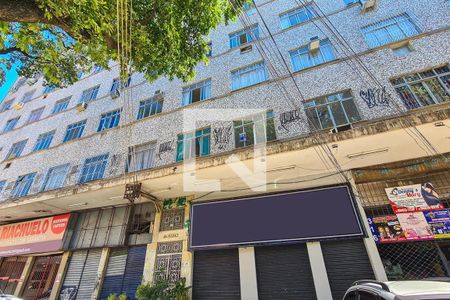 Apartamento à venda com 63m², 2 quartos e sem vaga Apartamento à venda com 63m², 2 quartos e sem vagaFachada